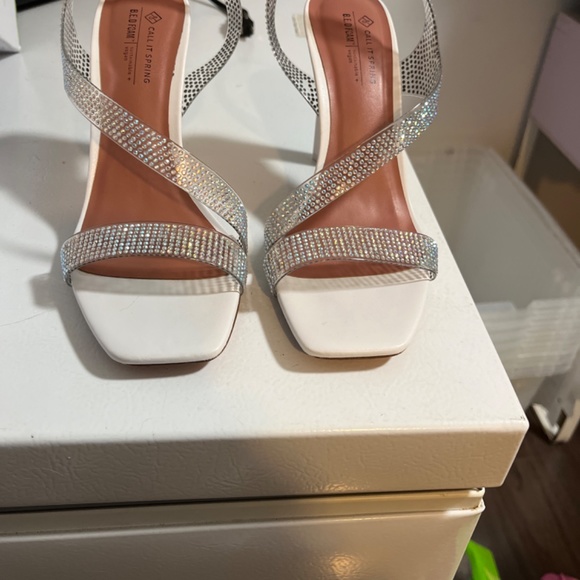 Heels - Picture 3 of 3